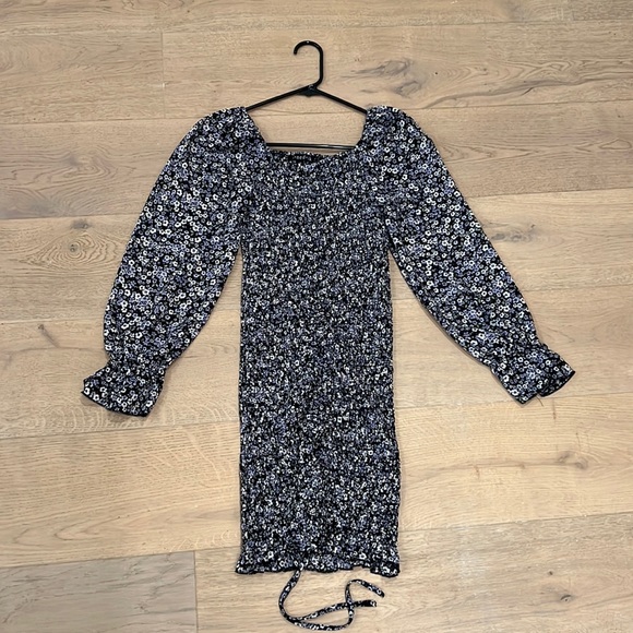 Floral long sleeve mini dress - Picture 2 of 6